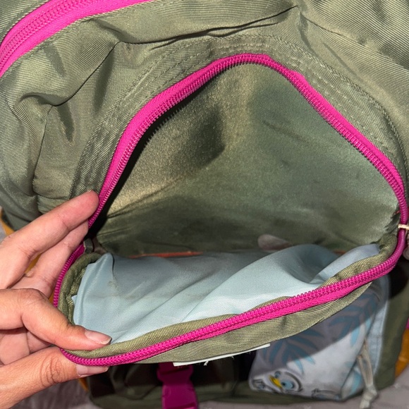 ❗️Disney Stitch Kids Backpack with Pink and Orange Details - Picture 9 of 12